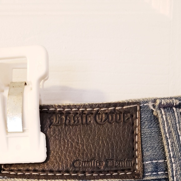 Mens Basic Code Jeans - Picture 3 of 7